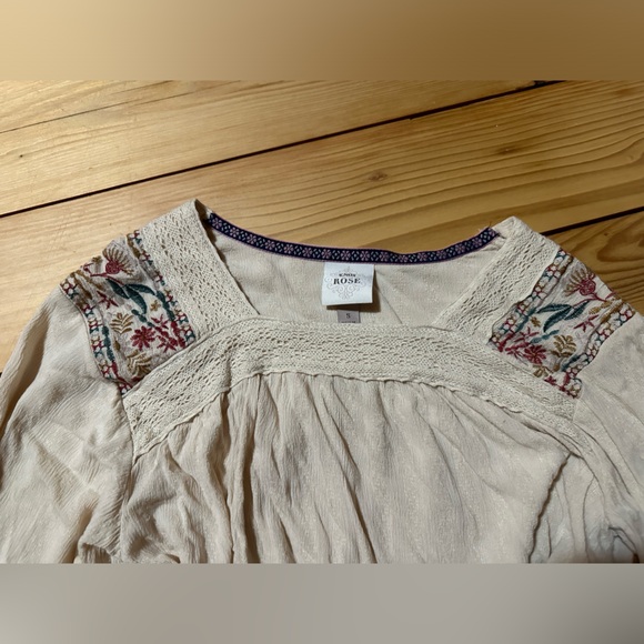 Knox Rose Top 🥀 - Picture 4 of 4